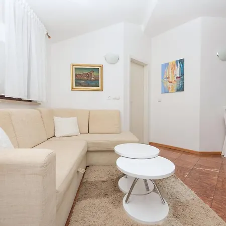 Piccolo Paradiso アパート *